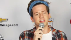 Charlie Puth在B96后臺采訪視頻