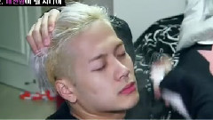 一窺宇宙直男王嘉爾的日常
