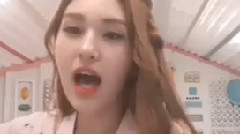 V APP直播 Somi相關部分