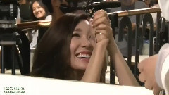 歐巴被掌巴掌 因Tiffany撒嬌道歉很開心