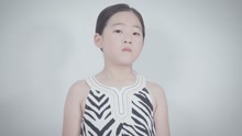  - 萌動小女生深情演唱《蝸?！? width=
