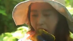 Yuri吃木瓜 發出贊嘆聲