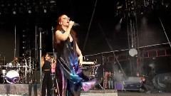 Jess Glynne最新V音樂節聯唱熱單