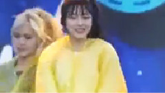 OH MY GIRL - 風雨大作秒變濕身女神