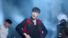 LAY Solo專輯預售20萬張