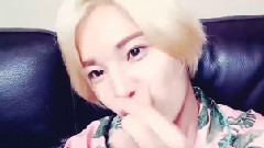 V Live 成種金發Show