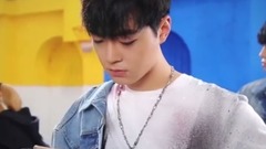 盡情燃燒的UP10TION的MV拍攝場后臺2