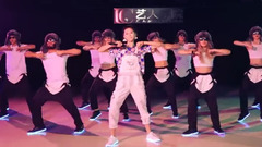 1VS11第五期1隊: 譚妍喆鬼步舞唱跳神曲《咱們屯里的人》