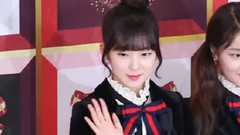 OH MY GIRL - 紅地毯