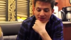 小孩采訪Charlie Puth
