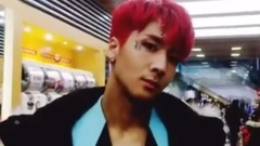 VIXX Ravi去買自己的CD