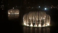 The Mass 噴泉演繹