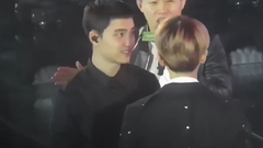 D.O. 伯賢 KISS cut