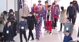 開場