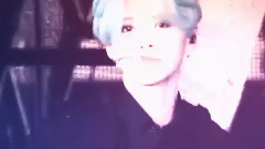 鹿晗帶槍出巡