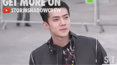 Louis Vuitton fall/winter 2017 fashion show 1分26s世勛出場