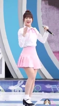 OH MY GIRL - 一步 兩步