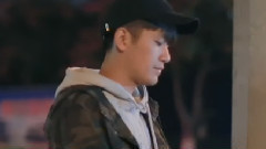 齊生離群