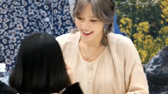 泰妍聽到粉絲是98年生的表情
