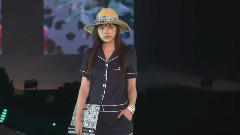 小嶋陽菜,AKB48卒業後初ランウエー 初夏のスカートコーデで歓聲浴びる "ガールズアワードS/S"