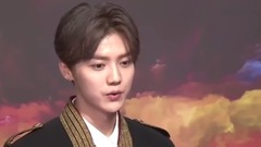 后臺接受采訪