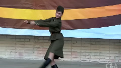 俄羅斯女兵跳喀秋莎