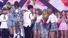 Unnies的Ending舞臺