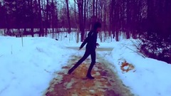 輕盈的鬼步舞步子