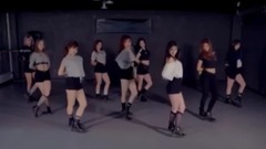 black widow 練習室舞蹈鏡面