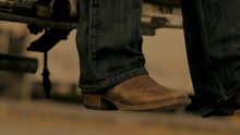Wade Bowen - God Bless This Town (Acoustic)