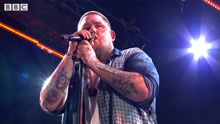 Rag'n'Bone Man - Rag'n'Bone Man - Skin Radio 1's Big Weekend現場版 2017
