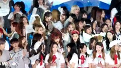 最后煙火慶演 候場右區集體慶賀