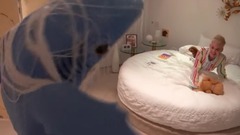 鯊魚叫起床