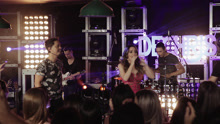 Dechris - Dechris & Mariana Fagundes - Mudei Pra Melhor 現場版