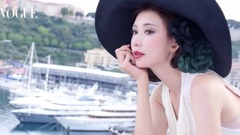 林志玲:徜徉在蔚藍海岸擁抱陽光_Vogue Taiwan八月號封面預告