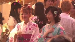 島崎遙香,鈴木奈々と浴衣姿で夏祭り "侍"役所広司はわたあめ屋でアルバイト
