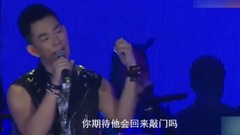 很受傷