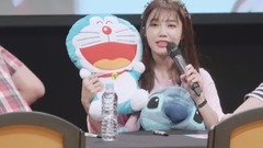 Apink簽名會風扇和哆啦A夢