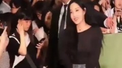 “小性感”魅力!孝敏出席VIP試映會