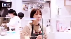 16 TAENGTISSIER泰妍給粉絲做曲奇餅干 現場飯拍版