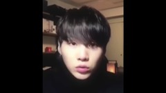 SUGA的可愛瞬間