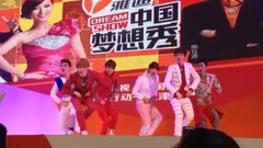 偶像萬萬歲
