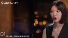 唇膏控郭雪芙,竟然邊工作邊實測唇彩?!