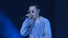 方大同 - 很不低調 - 尖叫現場成都站
