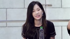 簽售會上的泰妍現場