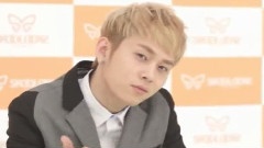 SKOOLOOKS代言簽名影像