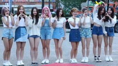 音樂銀行行程 入程停儀 - MoMoLand&Weki Weki