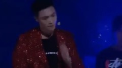 EXO張藝興爆表熱舞,實力尬澡!真擔心LAY哥會搓壞,愛麗們的洗澡歌。。。