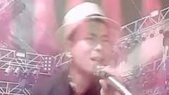 頭發亂了