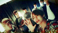 金泰亨推特更新:與TheChainsmokers防彈少年團ryt now 17/09/12